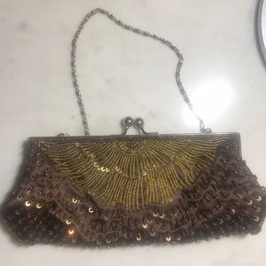 Moni Couture clutch